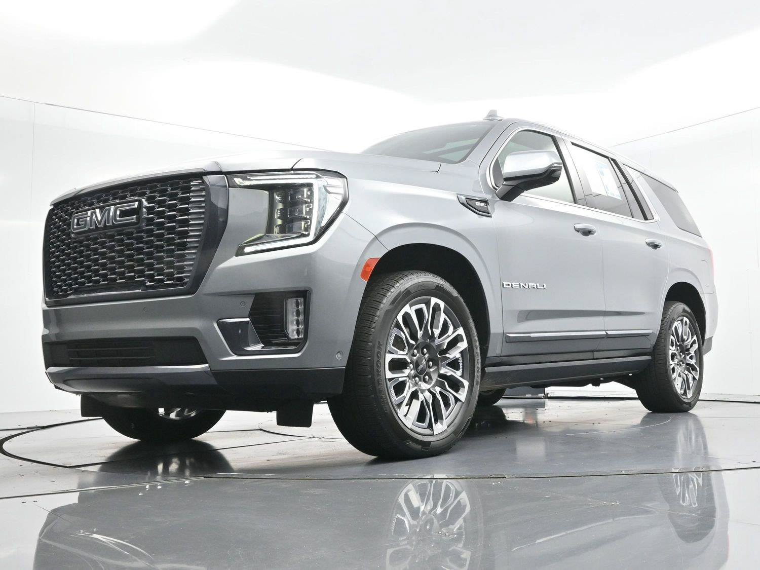 Used 2023 GMC Yukon Denali Ultimate AWD/4WD image 48