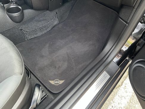 Used 2009 MINI Cooper Clubman Hardtop image 35