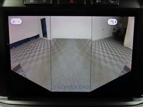 Used 2024 Ford F350 Lariat w/ Black Appearance Package image 18