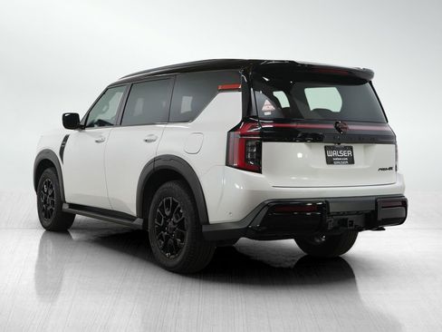 Used 2025 Nissan Armada PRO-4X w/ Pro-4X Premium Package image 3
