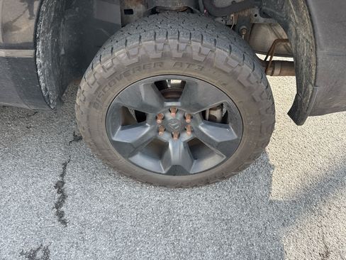 Used 2019 RAM 1500 Big Horn AWD/4WD image 5