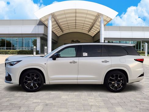 New 2026 Lexus TX 500h AWD image 3