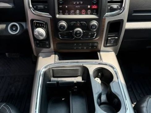 Used 2017 RAM 1500 Laramie w/ Convenience Group AWD/4WD image 37