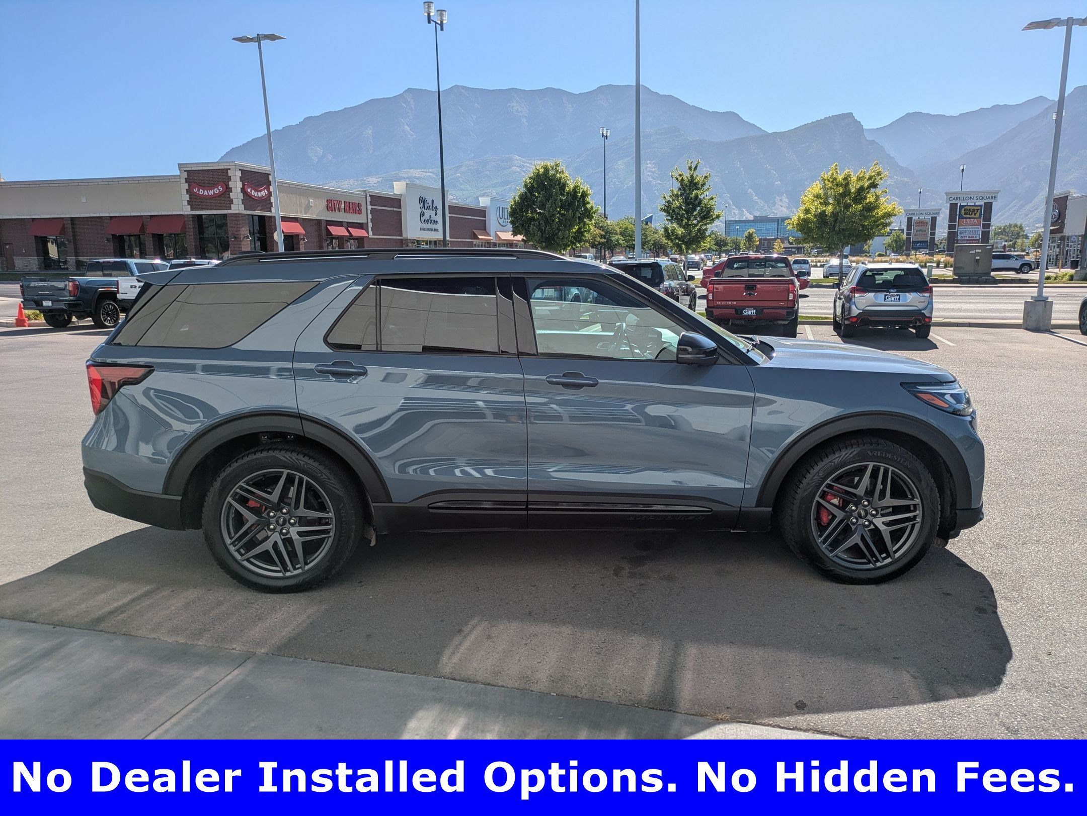 Used 2025 Ford Explorer ST AWD/4WD image 2