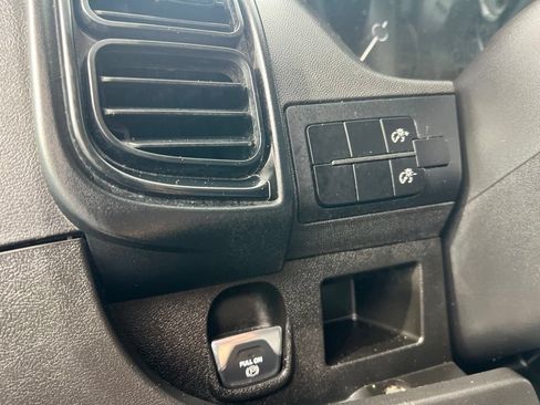 Used 2023 RAM ProMaster 2500 FWD image 22