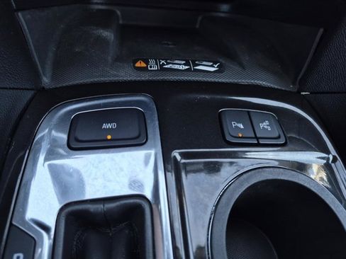 Used 2022 Chevrolet Equinox Premier image 32