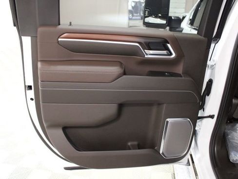 New 2026 GMC Sierra 2500 Denali w/ Denali Reserve Package image 22