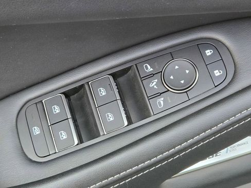 Certified 2025 INFINITI QX60 Luxe AWD/4WD image 17