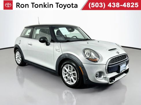 Used 2015 MINI Cooper S FWD image 1