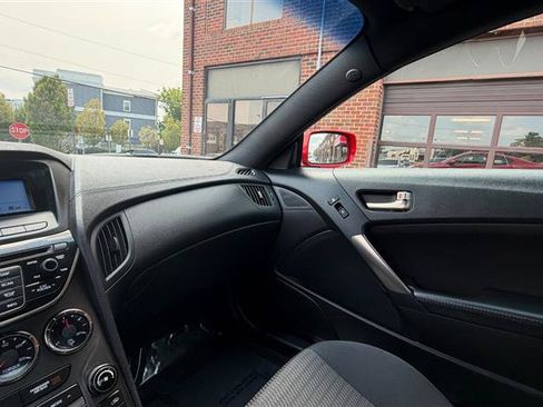Used 2015 Hyundai Genesis 3.8 RWD image 24