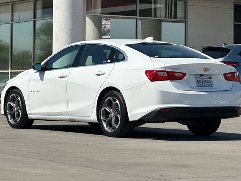 Used 2023 Chevrolet Malibu LT image 4