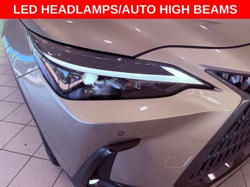 Used 2023 Lexus NX 350 AWD image 10