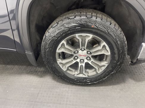 Used 2025 GMC Sierra 1500 SLT image 27