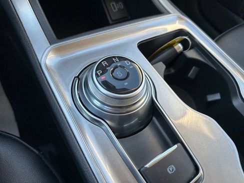 Certified 2024 Ford Edge SEL image 18