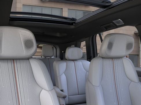 New 2026 Cadillac Vistiq Sport AWD/4WD image 33