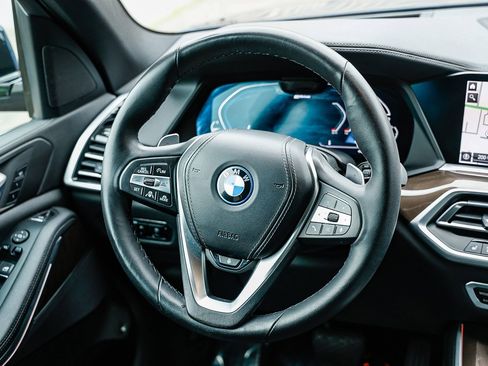 Used 2022 BMW X5 xDrive45e image 13