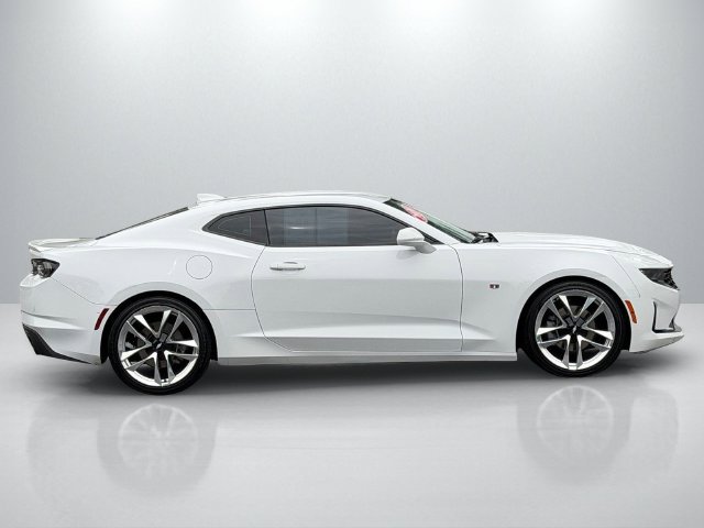 Used 2020 Chevrolet Camaro LT w/ RS Package RWD image 10