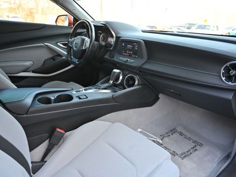 Used 2023 Chevrolet Camaro LT image 15