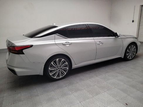 Used 2024 Nissan Altima 2.5 SL FWD image 10