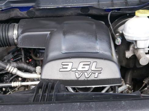 Used 2019 RAM 1500 Express w/ Express Value Package image 9