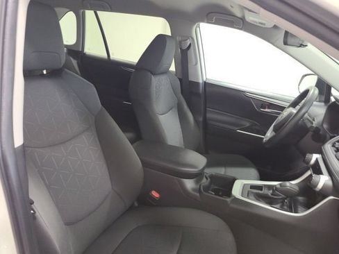 Used 2023 Toyota RAV4 XLE AWD/4WD image 14