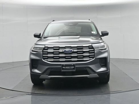 New 2026 Ford Explorer Active RWD image 24
