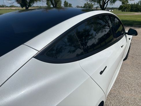 Used 2021 Tesla Model 3 Performance image 36