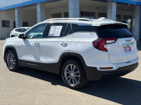 Used 2024 GMC Terrain SLT FWD image 5