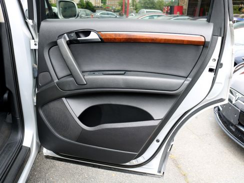 Used 2014 Audi Q7 3.0T Premium image 45