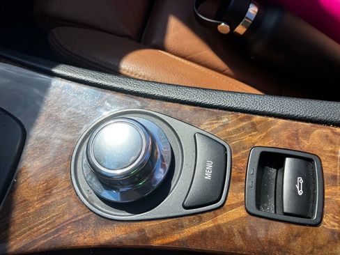 Used 2008 BMW 335i Convertible image 14