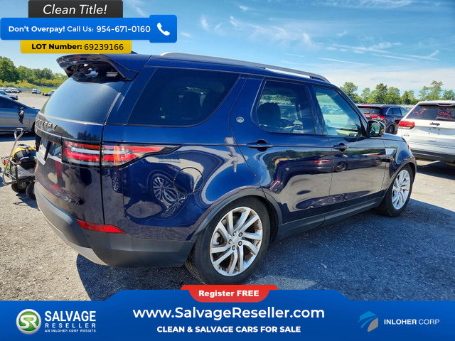 Used 2017 Land Rover Discovery HSE AWD/4WD image 4