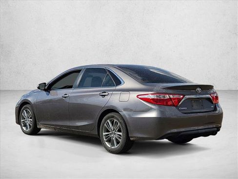 Used 2017 Toyota Camry SE FWD image 7