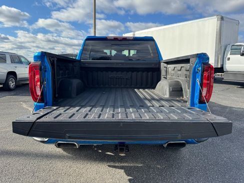 Used 2022 GMC Sierra 1500 AT4 w/ AT4 Premium Package image 6