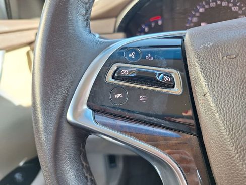 Used 2014 Cadillac XTS image 16