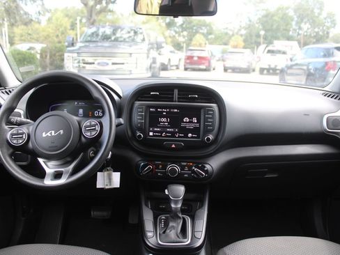 Certified 2024 Kia Soul LX w/ Option Group 015 FWD image 22