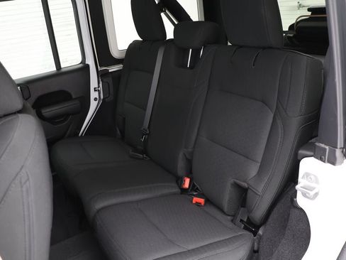 Used 2023 Jeep Wrangler Unlimited Sport AWD/4WD image 11