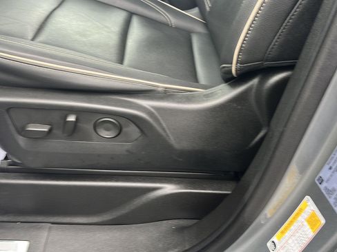 Used 2023 Chevrolet Tahoe Premier w/ Premium Package 2 image 21