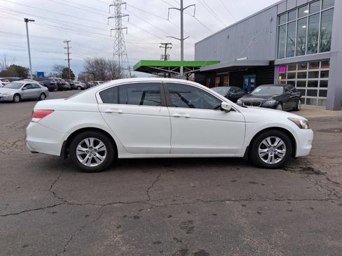 Used 2010 Honda Accord LX-P image 5