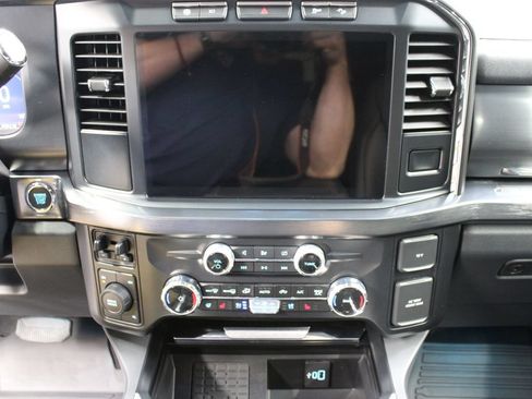 Used 2024 Ford F350 Lariat w/ FX4 Off-Road Package AWD/4WD image 19
