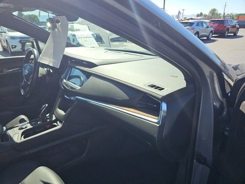 Used 2022 Cadillac XT5 Premium Luxury image 23