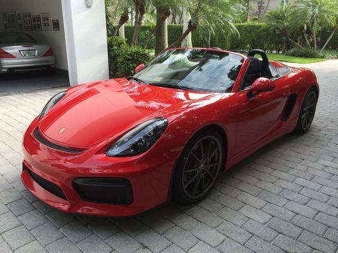 Used 2016 Porsche Boxster Spyder image 1