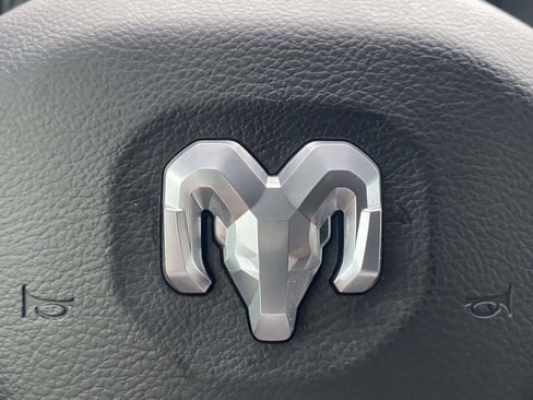 Used 2022 RAM 1500 Big Horn image 24