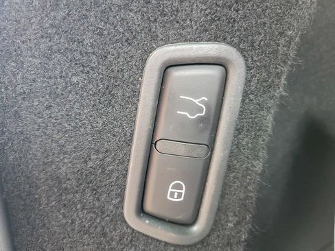 Used 2021 Maserati Levante S GranSport image 22