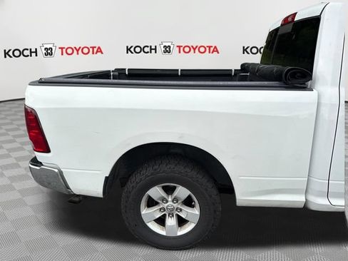 Used 2016 RAM 1500 Classic SLT AWD/4WD image 18