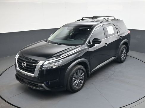 Used 2025 Nissan Pathfinder SV AWD/4WD image 42
