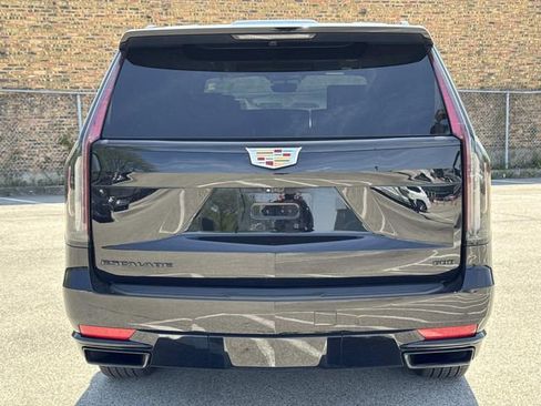 Used 2022 Cadillac Escalade Sport Platinum AWD/4WD image 6