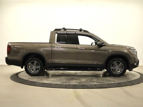Used 2023 Honda Ridgeline RTL-E image 2