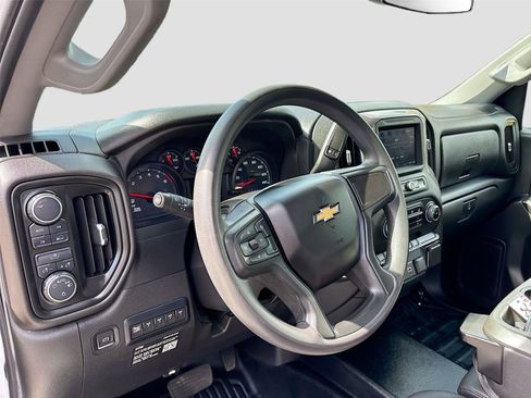Used 2023 Chevrolet Silverado 1500 W/T w/ Trailering Package AWD/4WD image 9