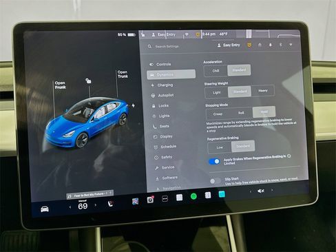 Used 2019 Tesla Model 3 Standard Range image 18