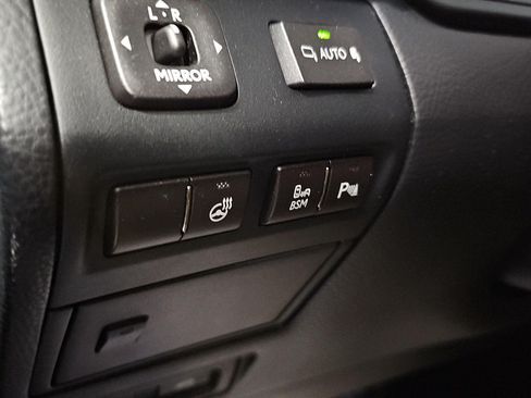 Used 2014 Lexus LS 460 w/ Comfort Package RWD image 24